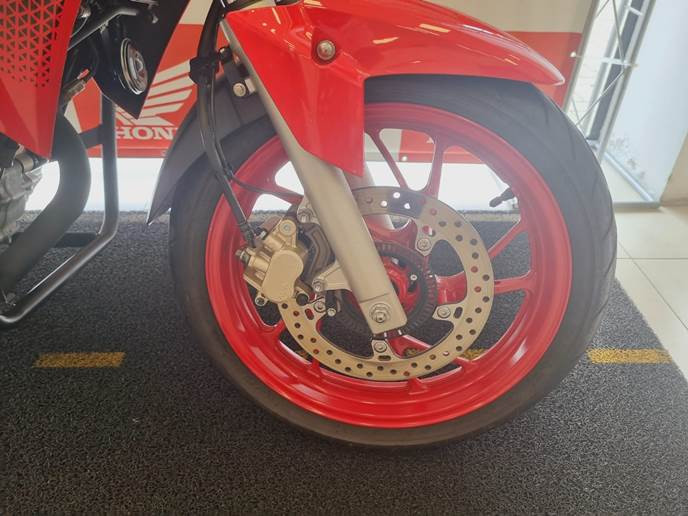 honda cb 250f twister abs com baixo km