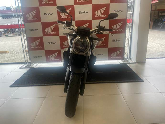 honda cb 1000r abs com apenas 4 mil km
