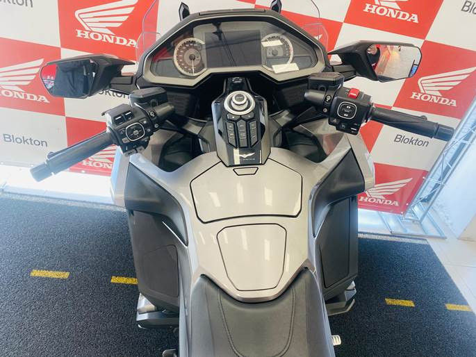 honda gold wing 1800 em otimo estado