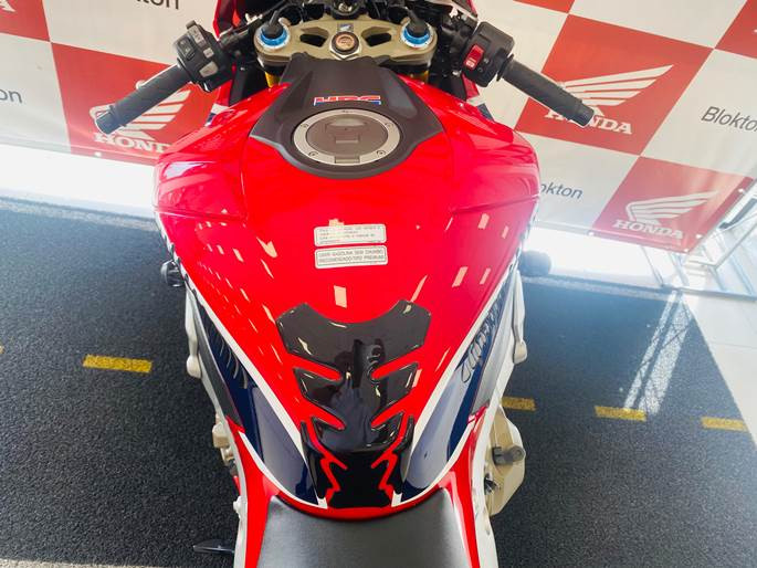 honda cbr 1000rr sp em excelente estado