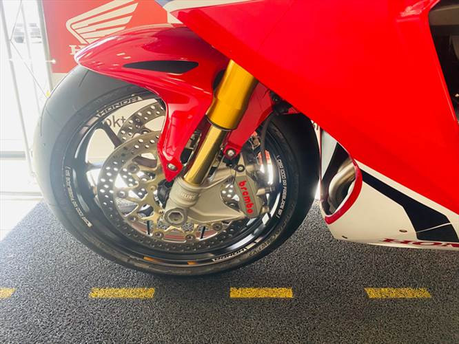 honda cbr 1000rr sp em excelente estado