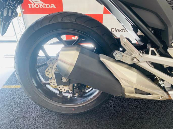 honda nc 750x dct com apenas 8.810 km