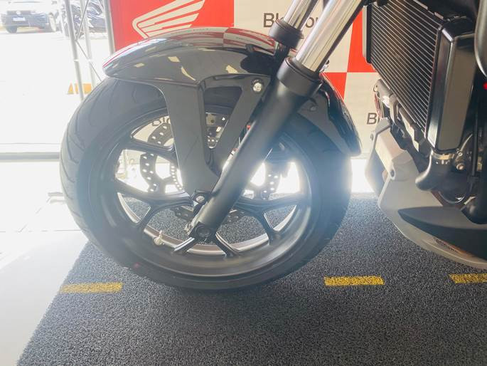 honda nc 750x dct com apenas 8.810 km