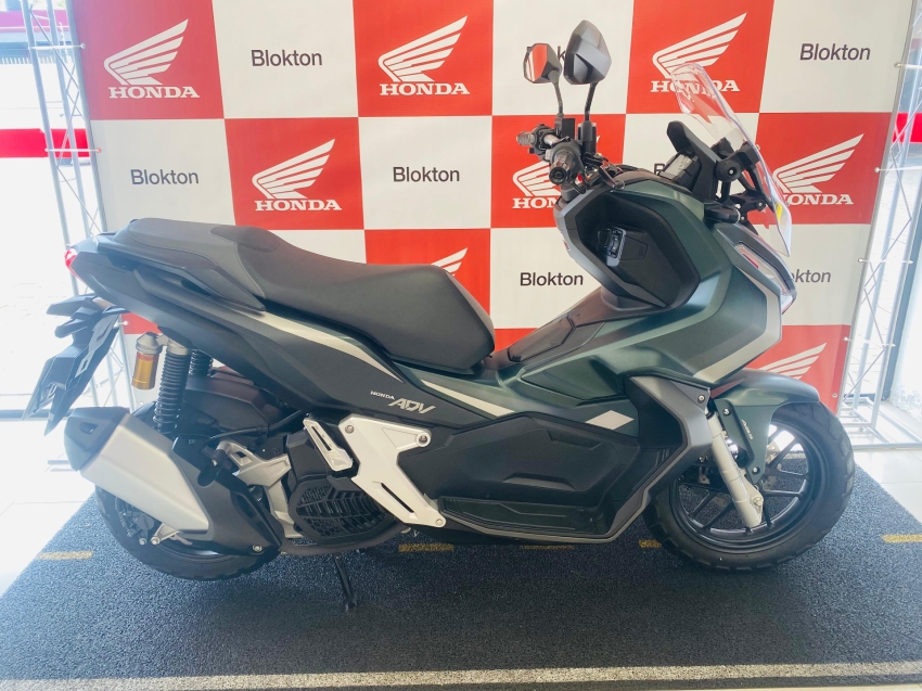 honda adv 150 com apenas 2.155 km honda adv 150 com apenas 2.155 km