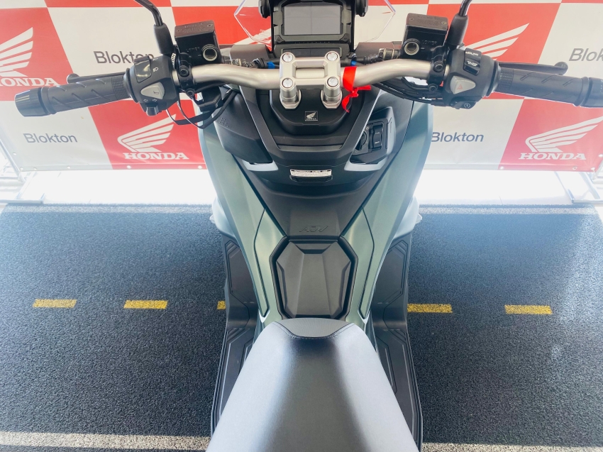 honda adv 150 com apenas 2.155 km