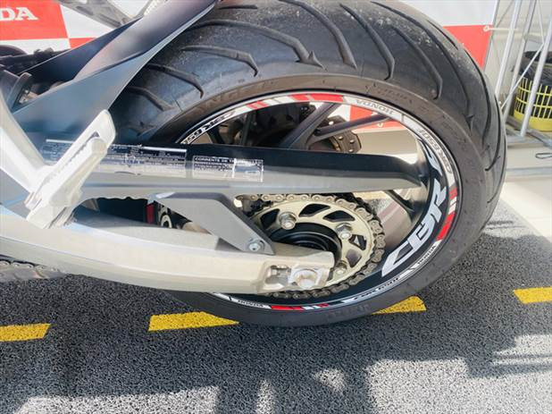 honda cbr 650f com transferencia gratis.