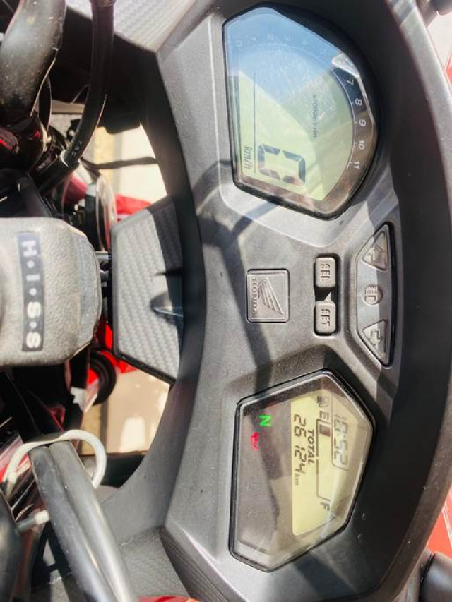 honda cbr 650f com transferencia gratis.