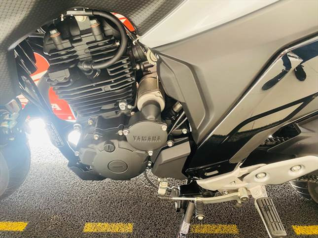 yamaha fz25 fazer 250 abs connected com apenas 1.180 km