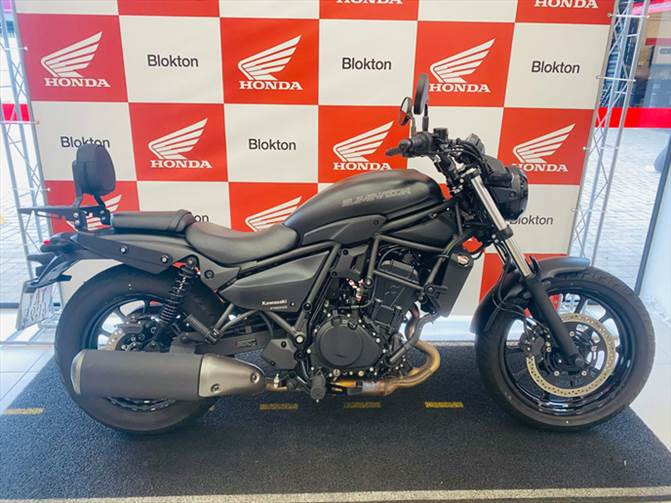 kawasaki eliminator 500 2025 com apenas 1.777 km
