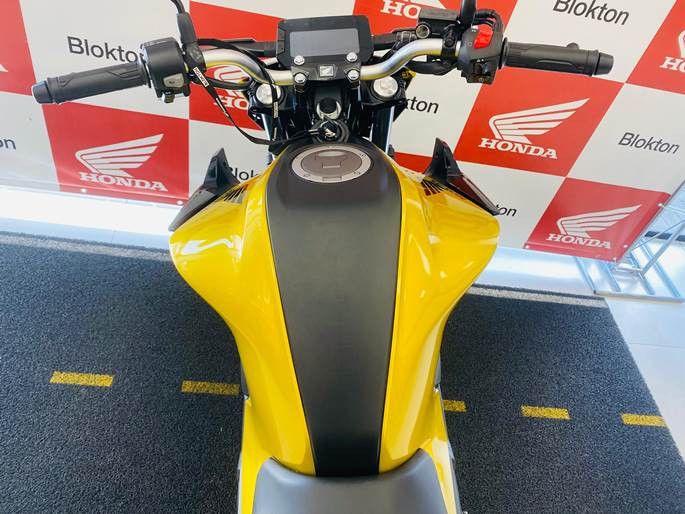 honda cb 300f twister abs com apenas 893 km