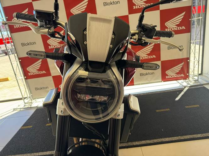 honda cb 1000r com apenas 4.126 km
