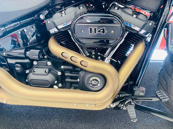 harley davidson fat bob em otimo estado