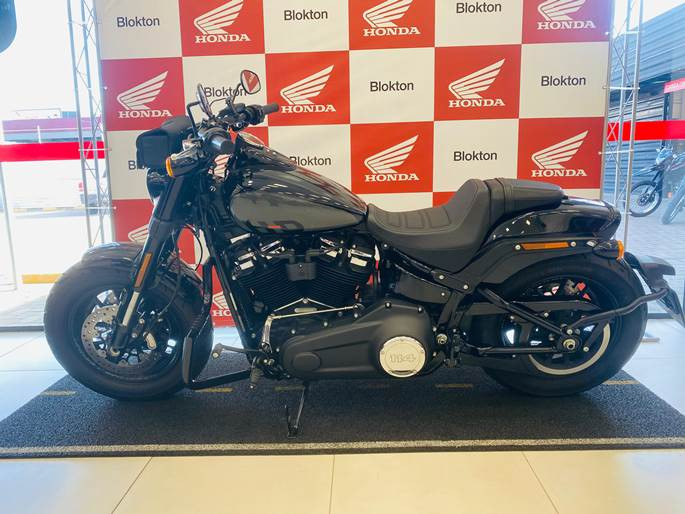 harley davidson fat bob em otimo estado