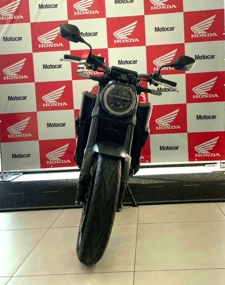 cb 650r abs com baixo km