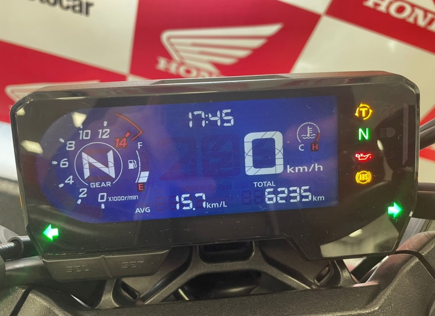cb 650r abs com baixo km