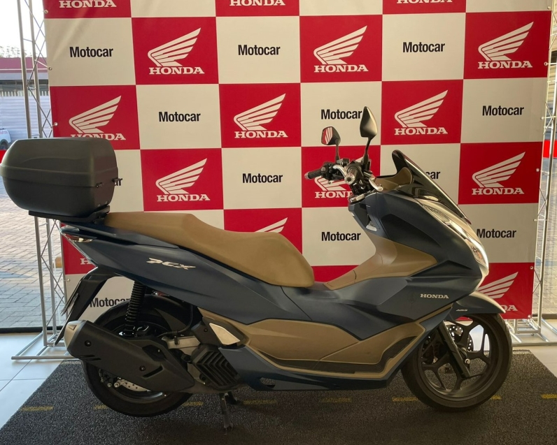 pcx dlx abs 2024
