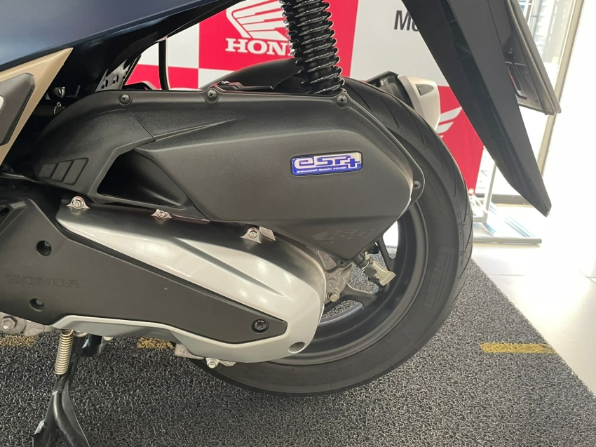 pcx dlx abs 2024