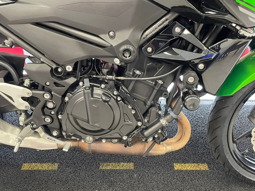 kawasaki z400 abs com transferencia gratis