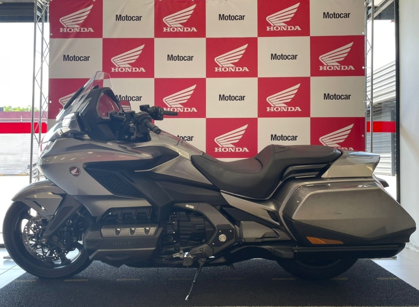 gl 1800 gold wing 20196