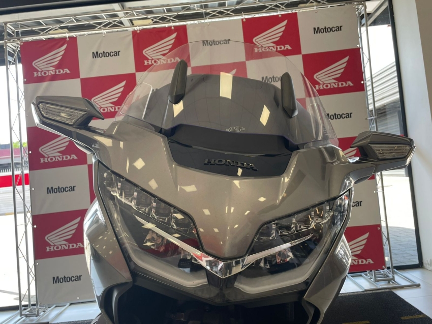 gl 1800 gold wing 20195