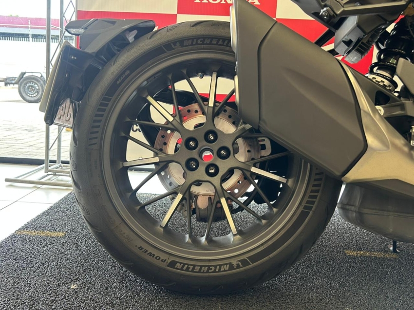 cb 1000r b black edition3