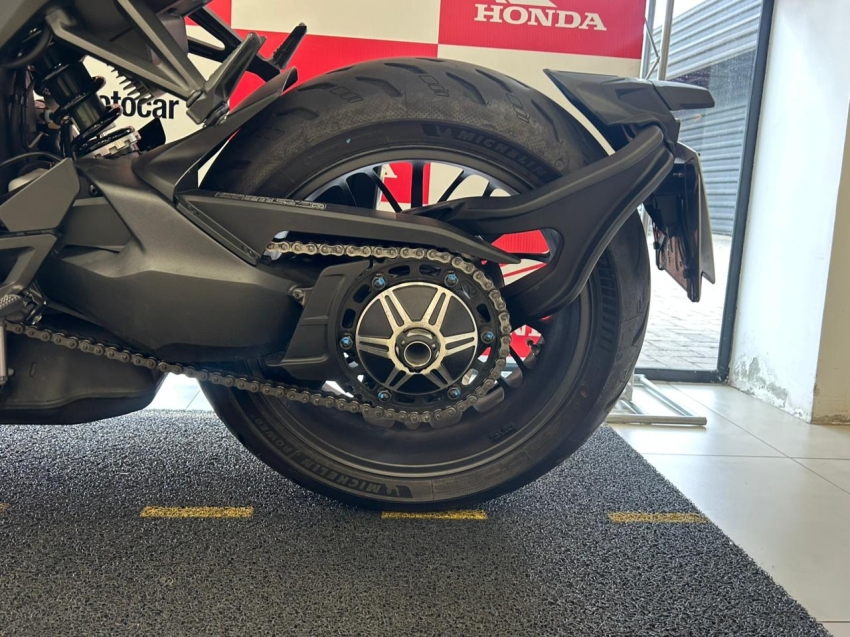 cb 1000r b black edition9