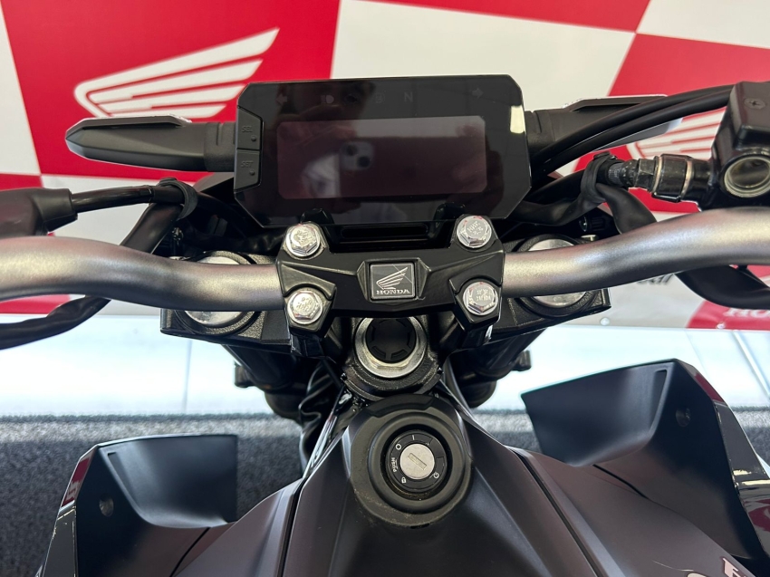 cb 300f twister cbs12