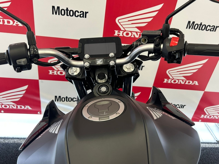 cb 300f twister cbs11