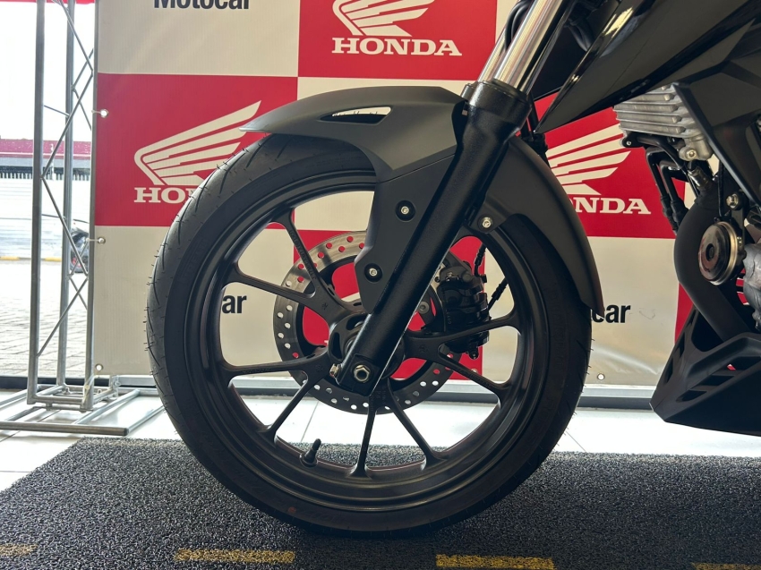 cb 300f twister cbs9