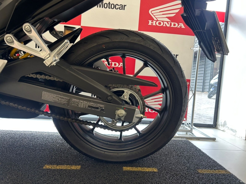 cb 300f twister cbs7