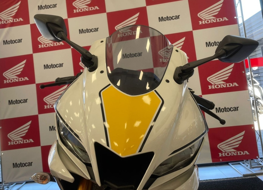 yamaha r3 abs baixo km world gp 60 anos7