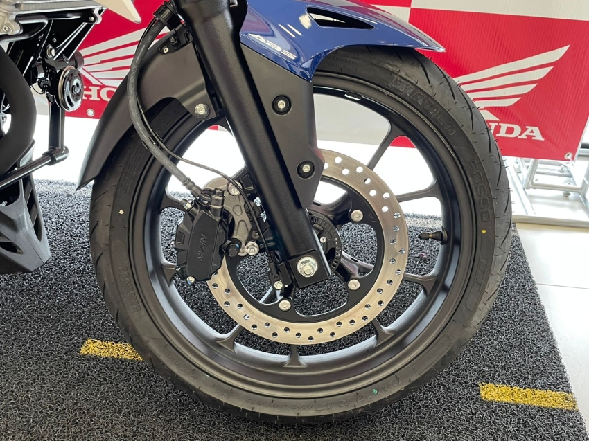 cb 300f twister abs com apenas 117 km1