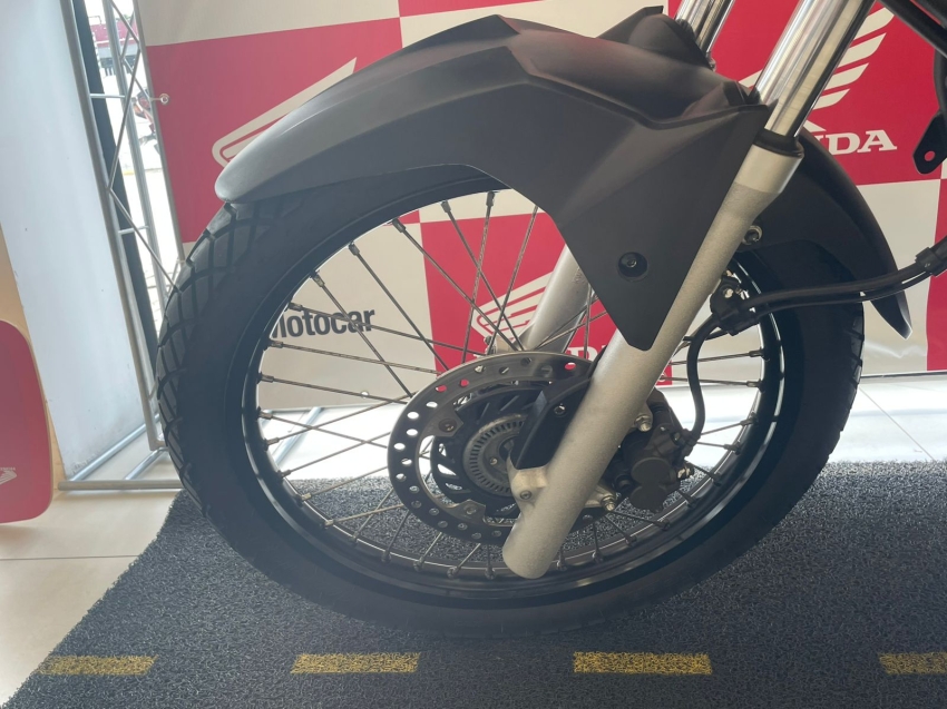 xre 300 abs unico dono8