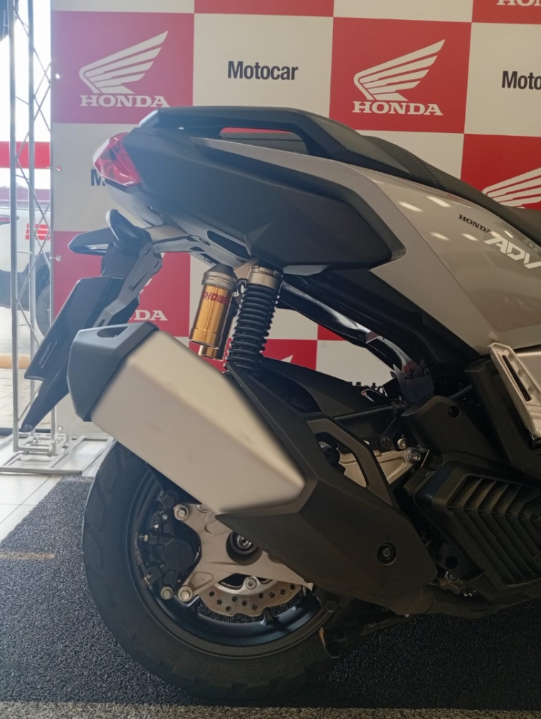 honda adv 160 gasolina semiautomatico 20252