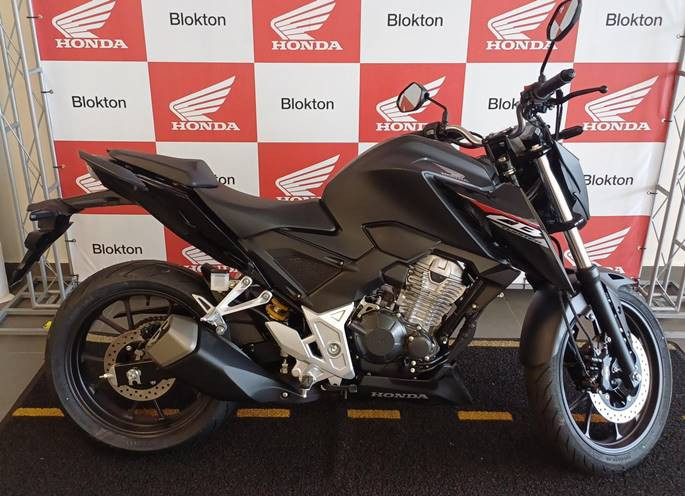 cb 300f twister cbs 2024/2025.
