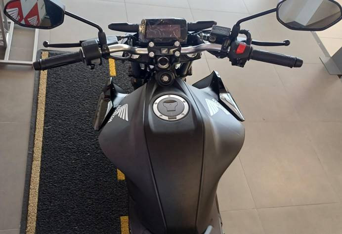 cb 300f twister cbs 2024/2025.