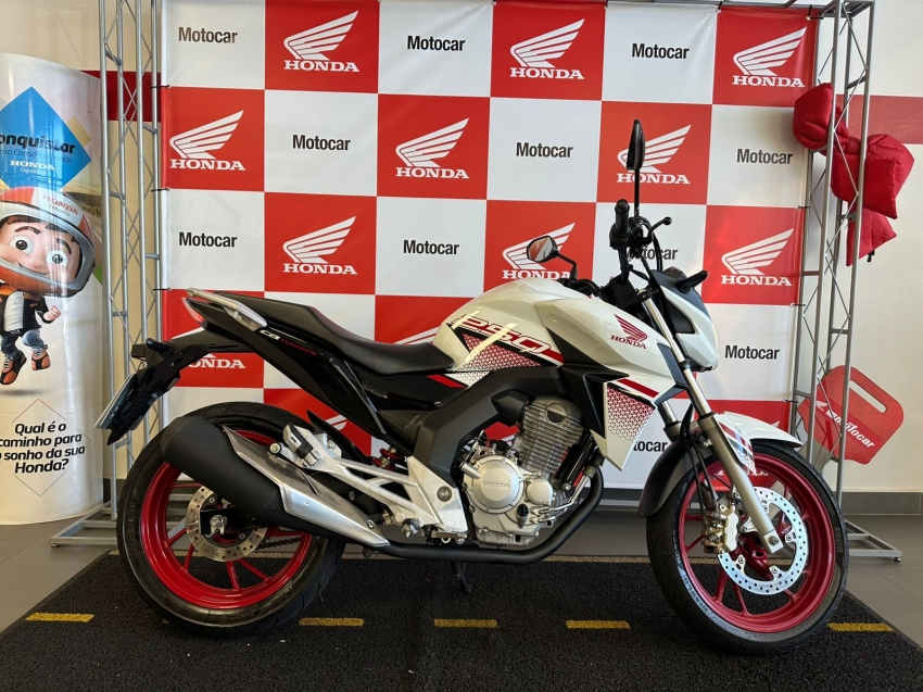 cb250f twister cbs 2021/2022