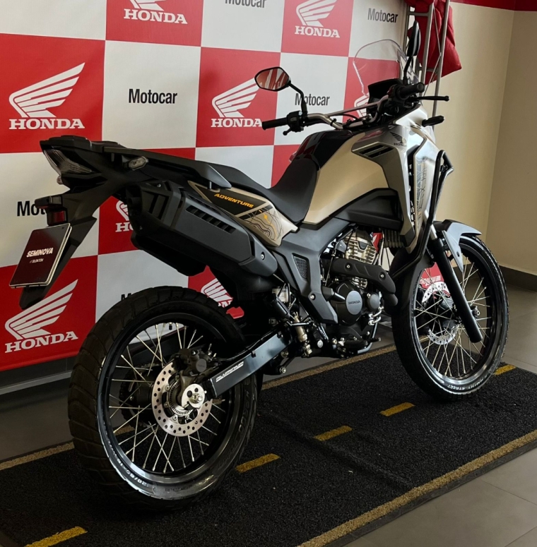 sahara 300 adventure