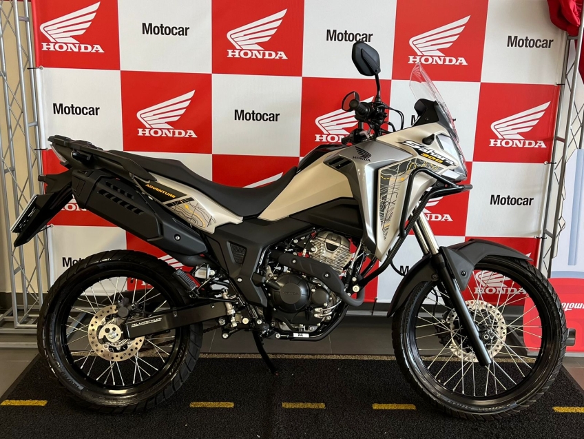 sahara 300 adventure