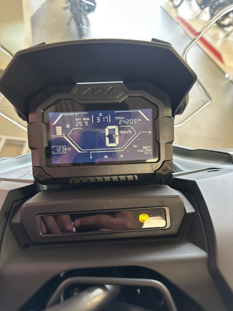adv 150 2024/2024