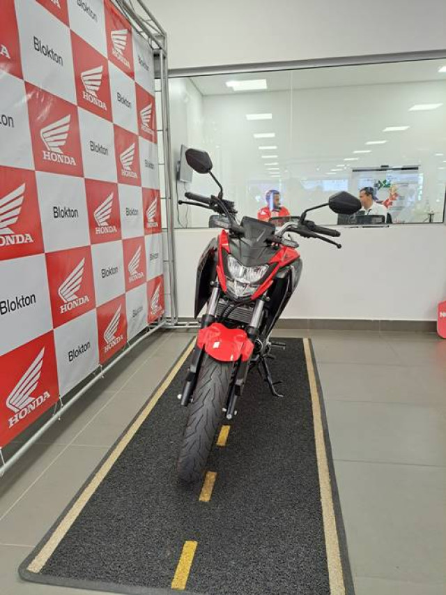 cb 300f twister cbs