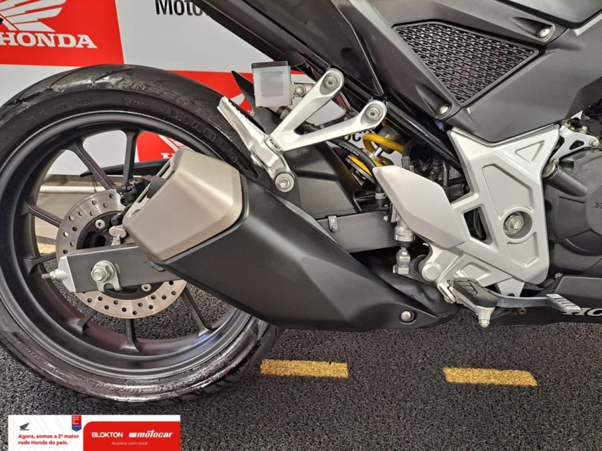 cb 300f twister cbs9