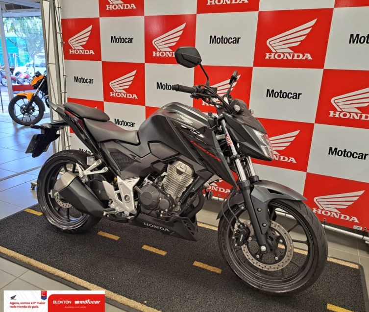 cb 300f twister cbs1