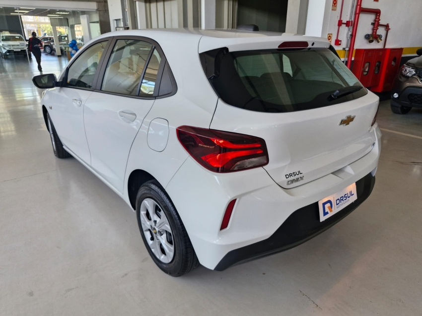 chevrolet onix 1.0 flex lt manual3