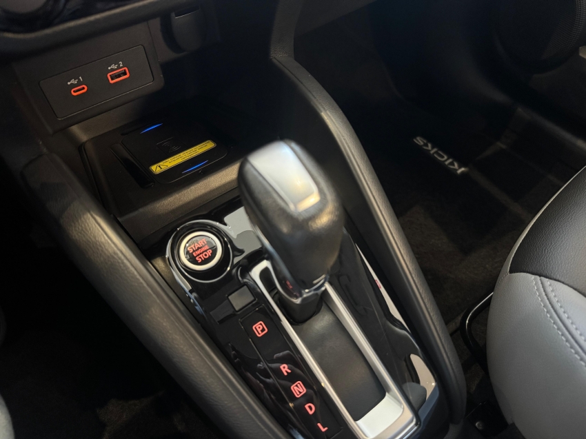 nissan kicks 1.6 16v flexstart exclusive xtronic.
