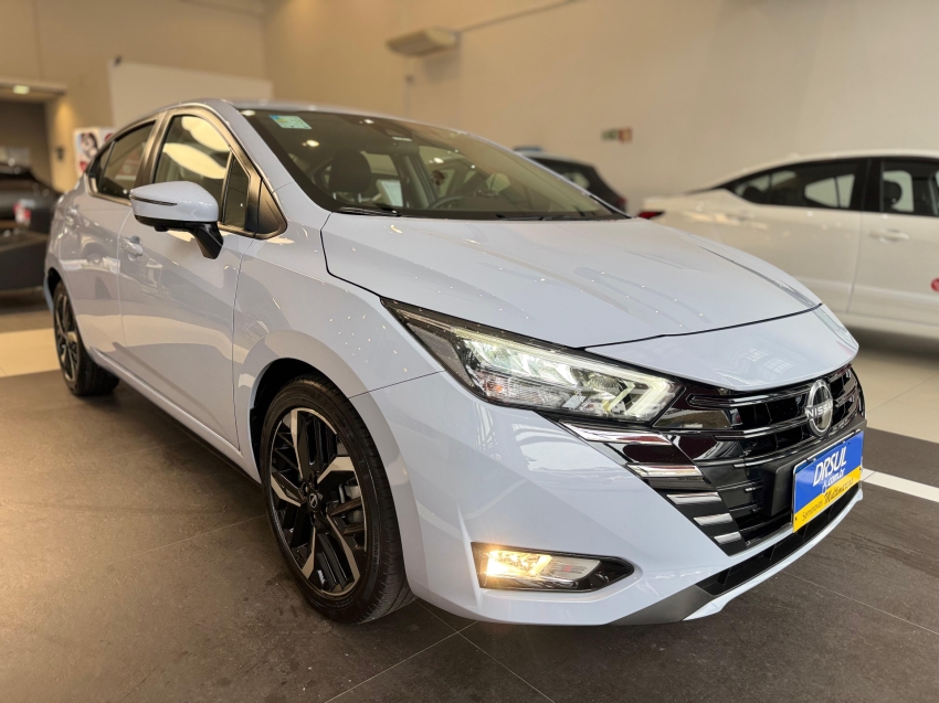 nissan versa 1.6 16v flex exclusive xtronic.