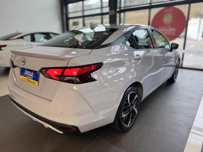 nissan versa 1.6 16v flex exclusive xtronic.
