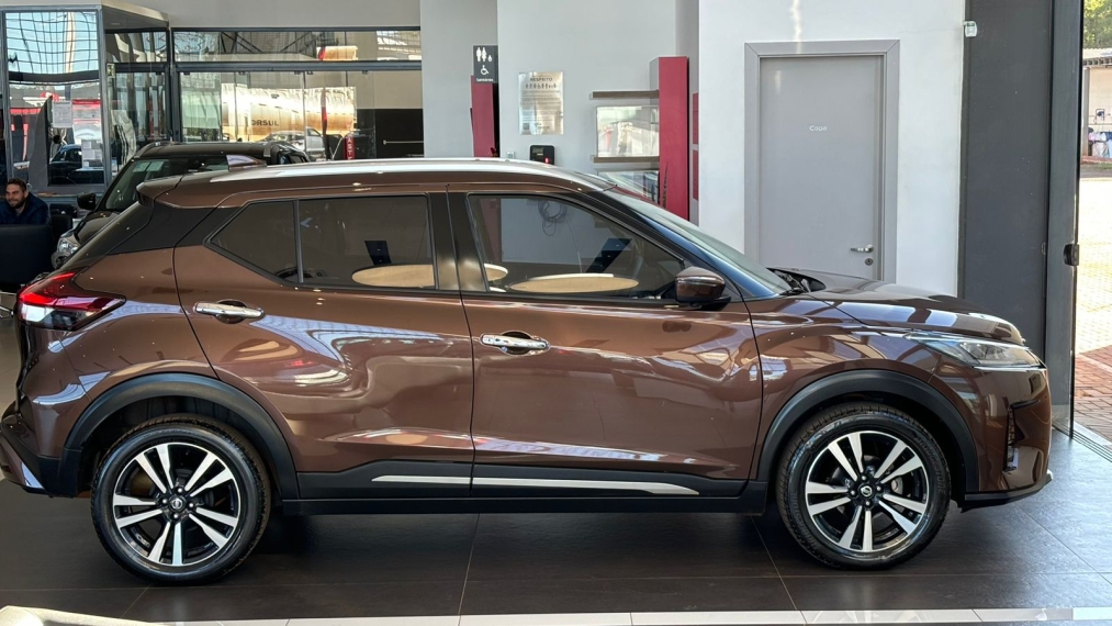nissan kicks 1.6 16v flexstart exclusive xtronic flex 4p automatico 2022