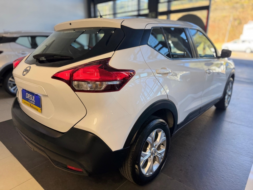 nissan kicks 1.6 16v flexstart active xtronic flex 4p automatico 2021