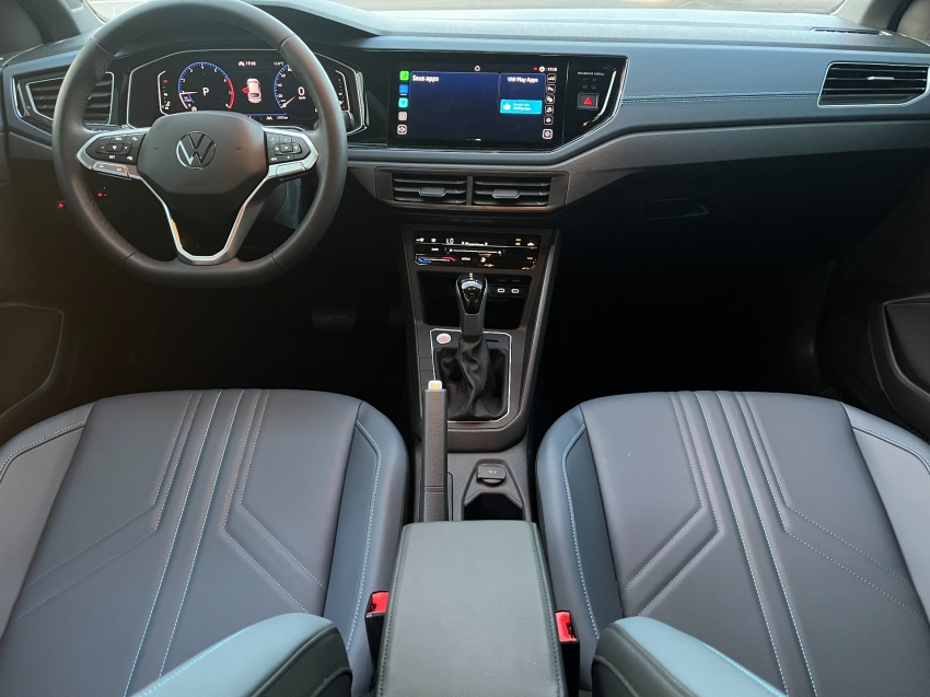volkswagen nivus 1.0 200 tsi total flex highline automatico 4p 2025